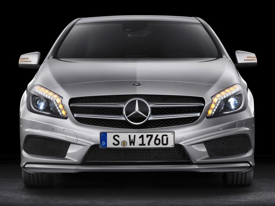  Mercedes-Benz A250 Style Package 2012 года  (фото 5 из 8)